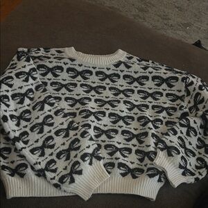 Old Navy Black and White Bow Pattern Sweater